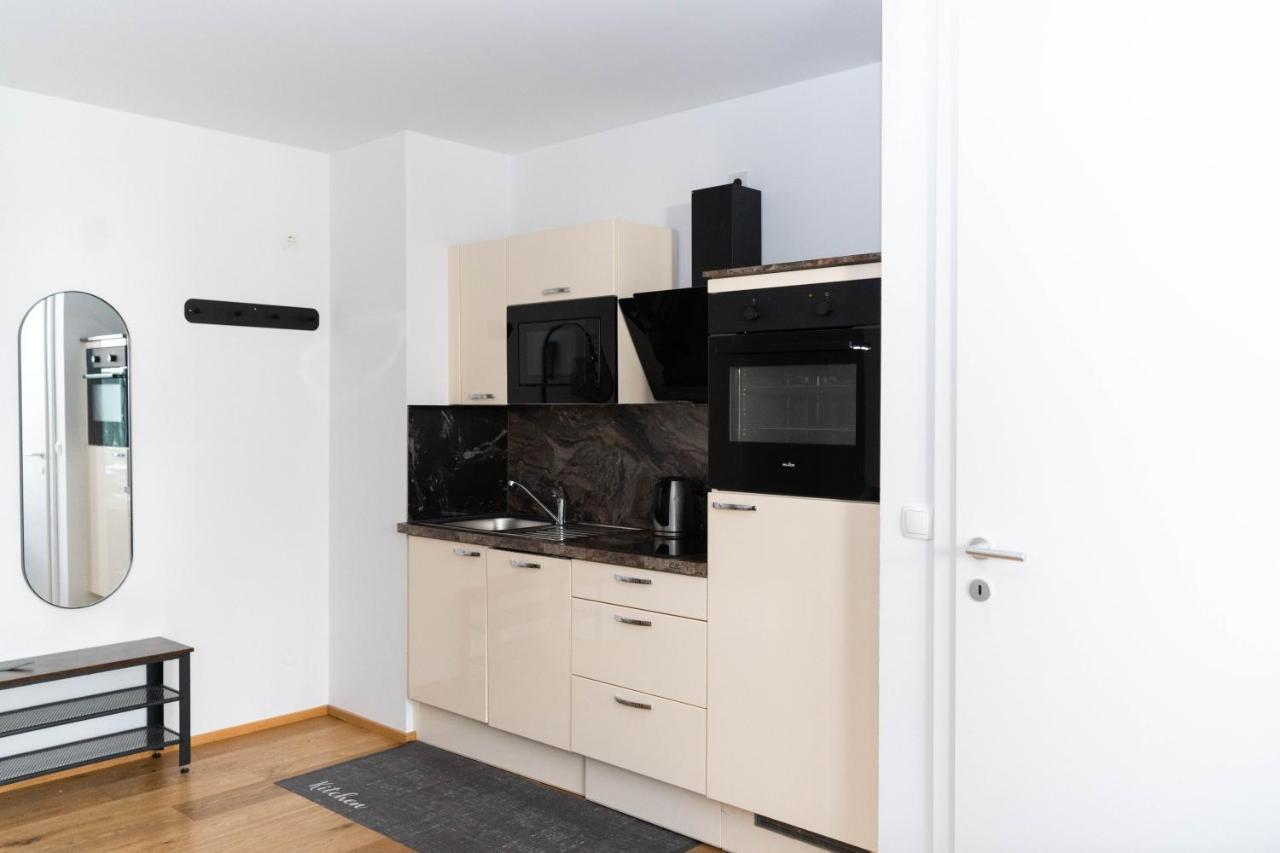 Modern Apartment With Tiny Garden Near City Center Βιέννη Εξωτερικό φωτογραφία